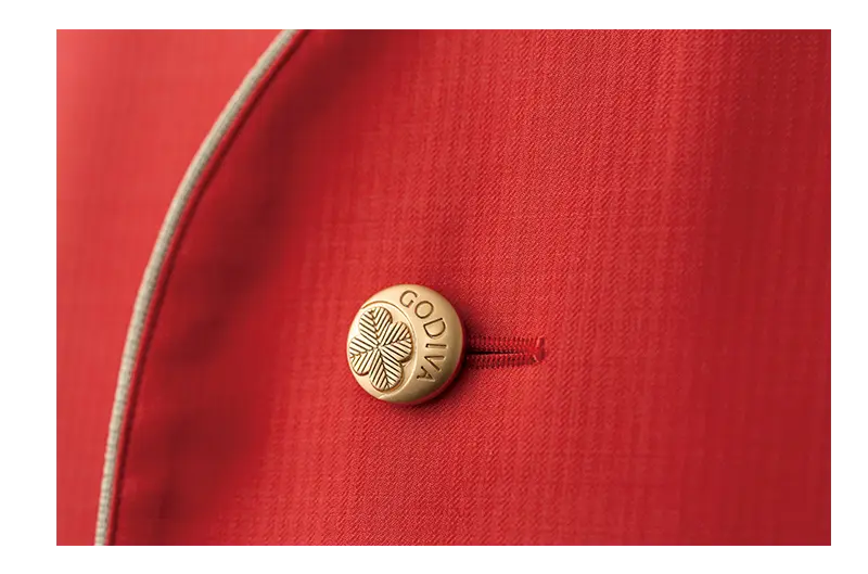 ゴディバ100周年企画：衣装が語るブランドの情熱