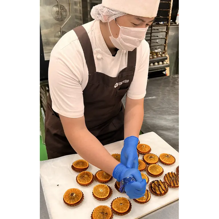 有限会社 永久堂 製造工場 工場長 稲見 隼仁さん